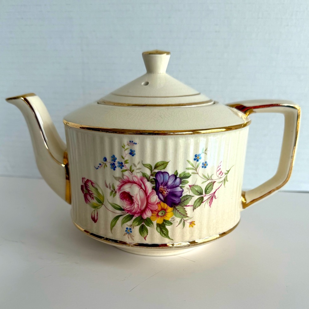 Vintage Sadler Round Porcelain Teapot with Ribbed Sides, Rose Sprays Gold Trim